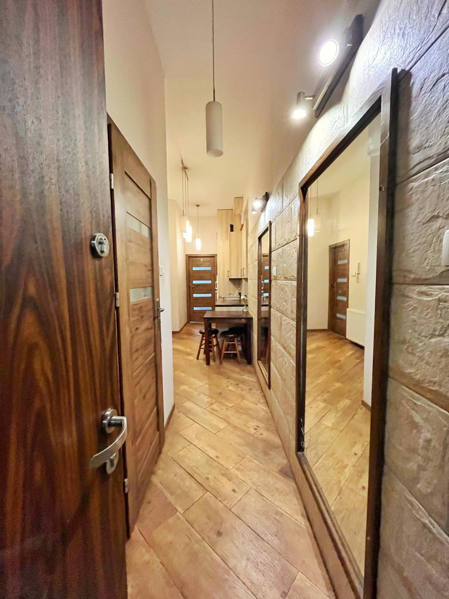 Homestay Cozy In Old Town And Wawel *